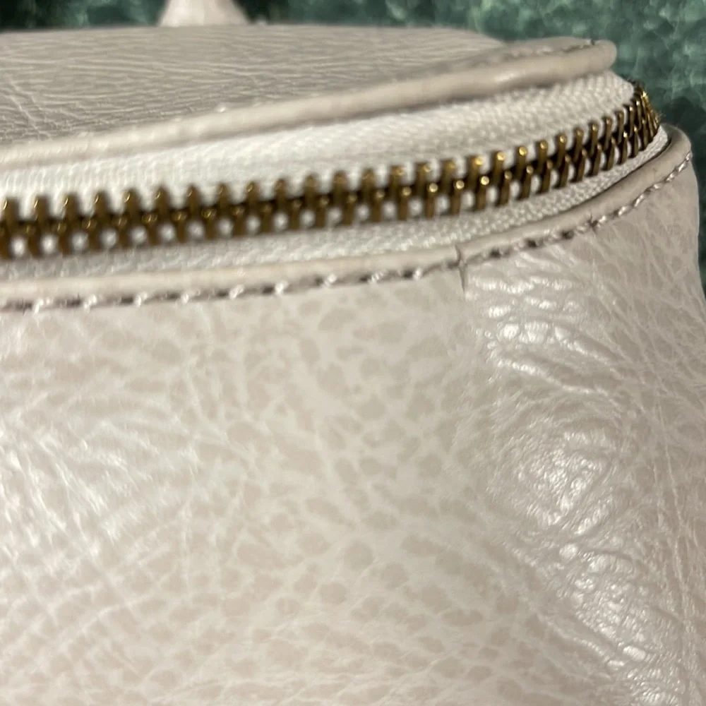 Matt & Nat vegan leather mini gray beige backpack - Picture 15 of 16